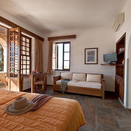 Kalamitsi Hotel Kardhamili Bagian luar foto