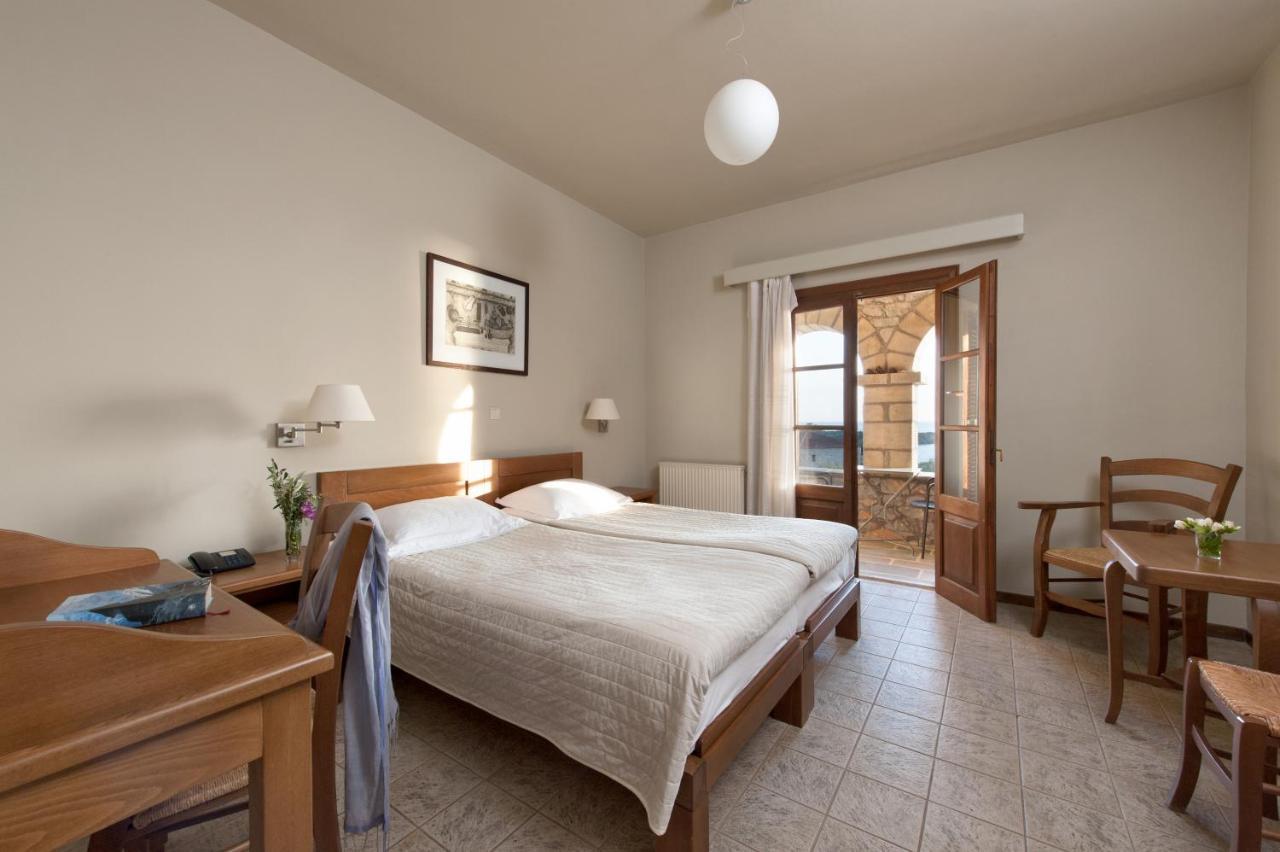 Kalamitsi Hotel Kardhamili Bagian luar foto