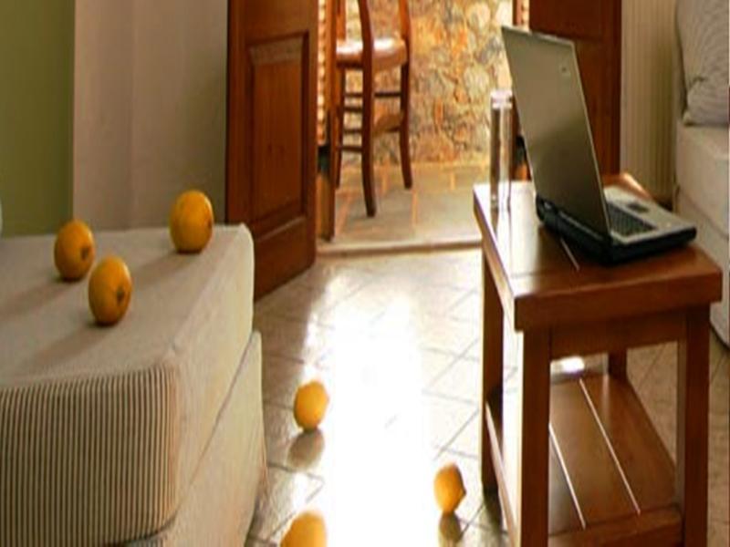 Kalamitsi Hotel Kardhamili Bagian luar foto